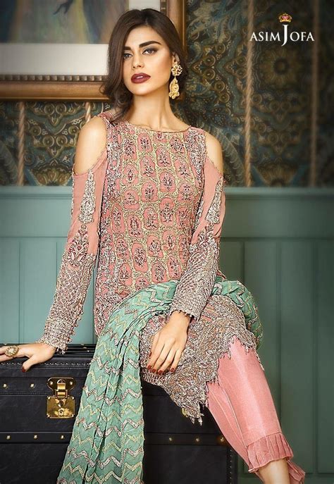 Asim jofa - Asim Jofa’s Khwab-e-Naubahar collection is now live online, bringing you an exquisite tapestry of elegance and grace! The magic unfolds, and the dream comes to life. Shop Here: https://bit.ly/471aVij. Featuring: @yumnazaidiofficial.